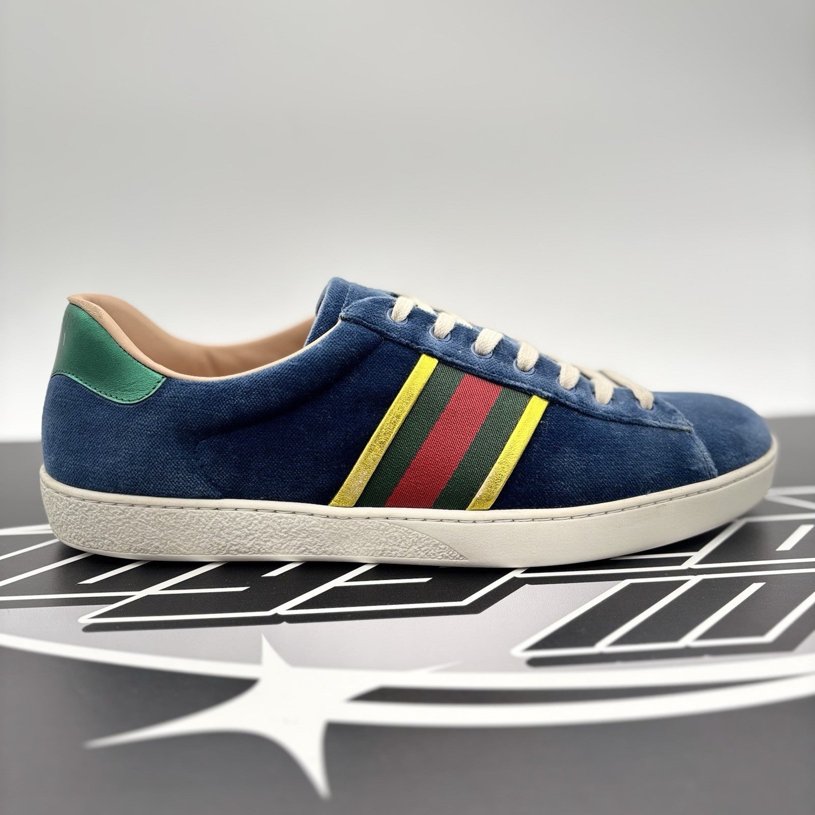 Size 9 G (9.5 US) - Gucci Ace ‘ Velvet Blue ‘ | GOOD CONDITION!