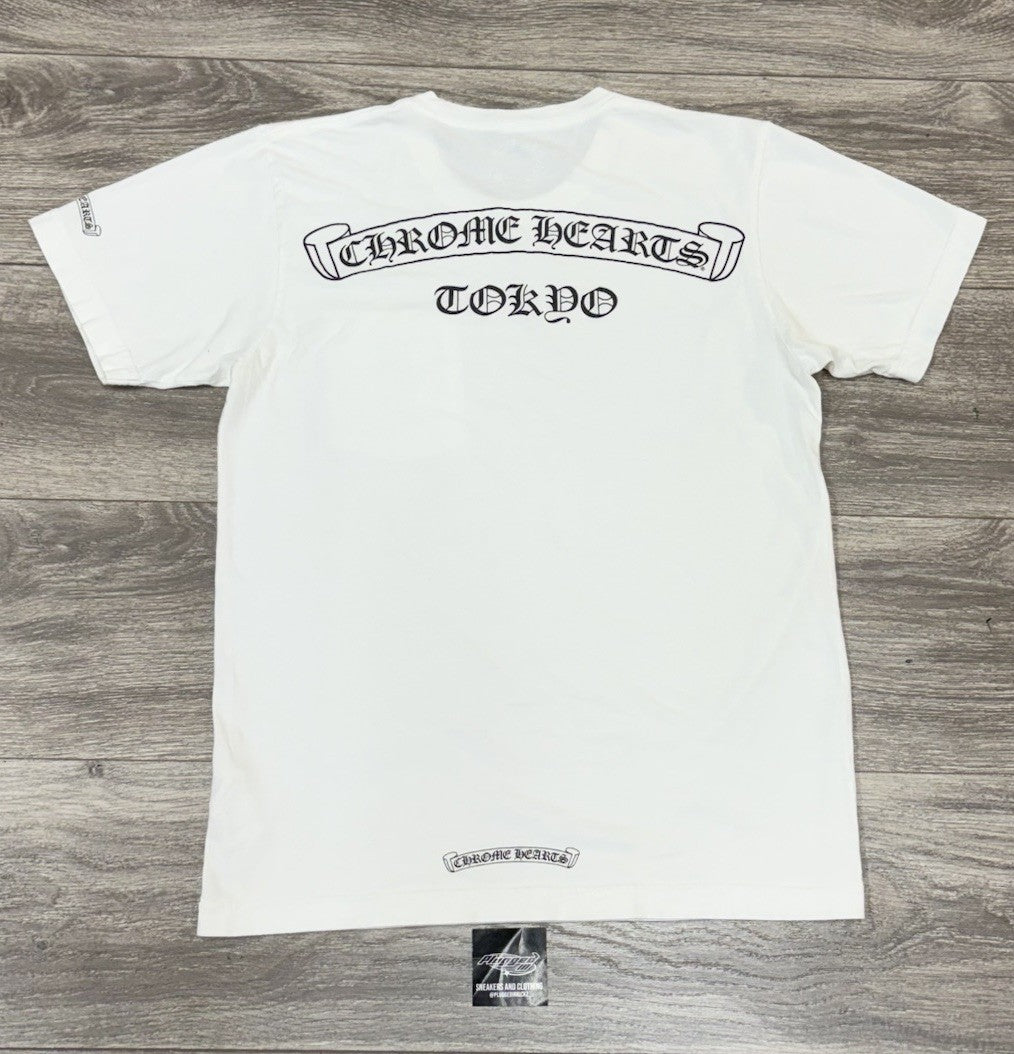 Size Medium - Chrome Hearts Tokyo Exclusive Scroll Label T- Shirt ' White '