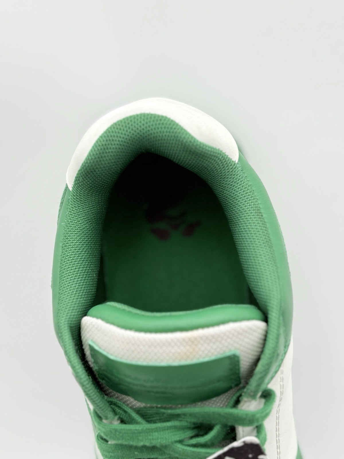 Size 42 (9 US) Off-White Out of Office ' Green White ' | GREAT CONDITION!