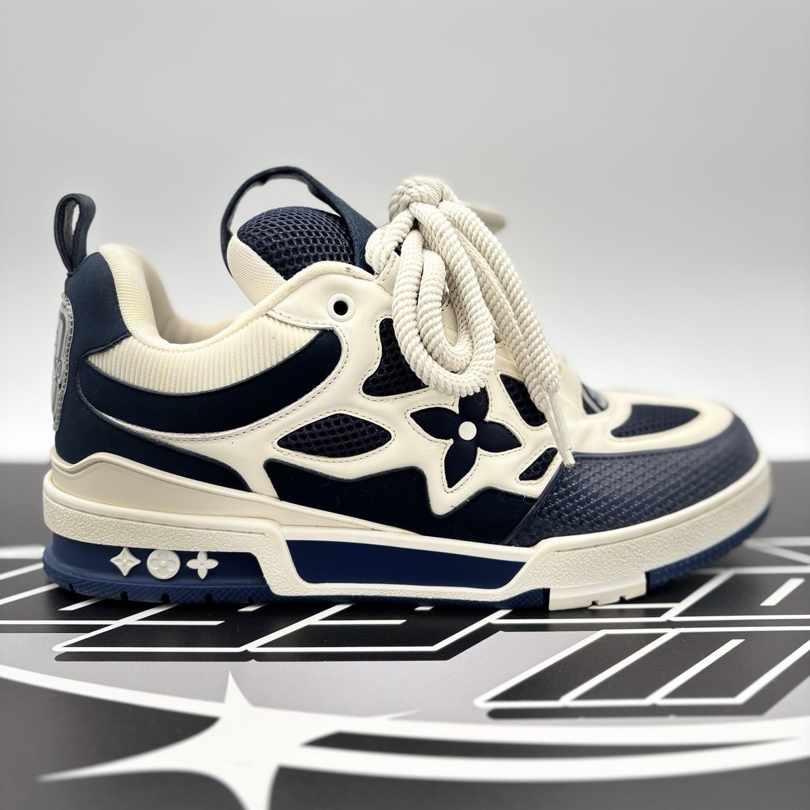 Size 8 LV (9-9.5 US) - Louis Vuitton Skate ' Marine ' | GREAT CONDITION!