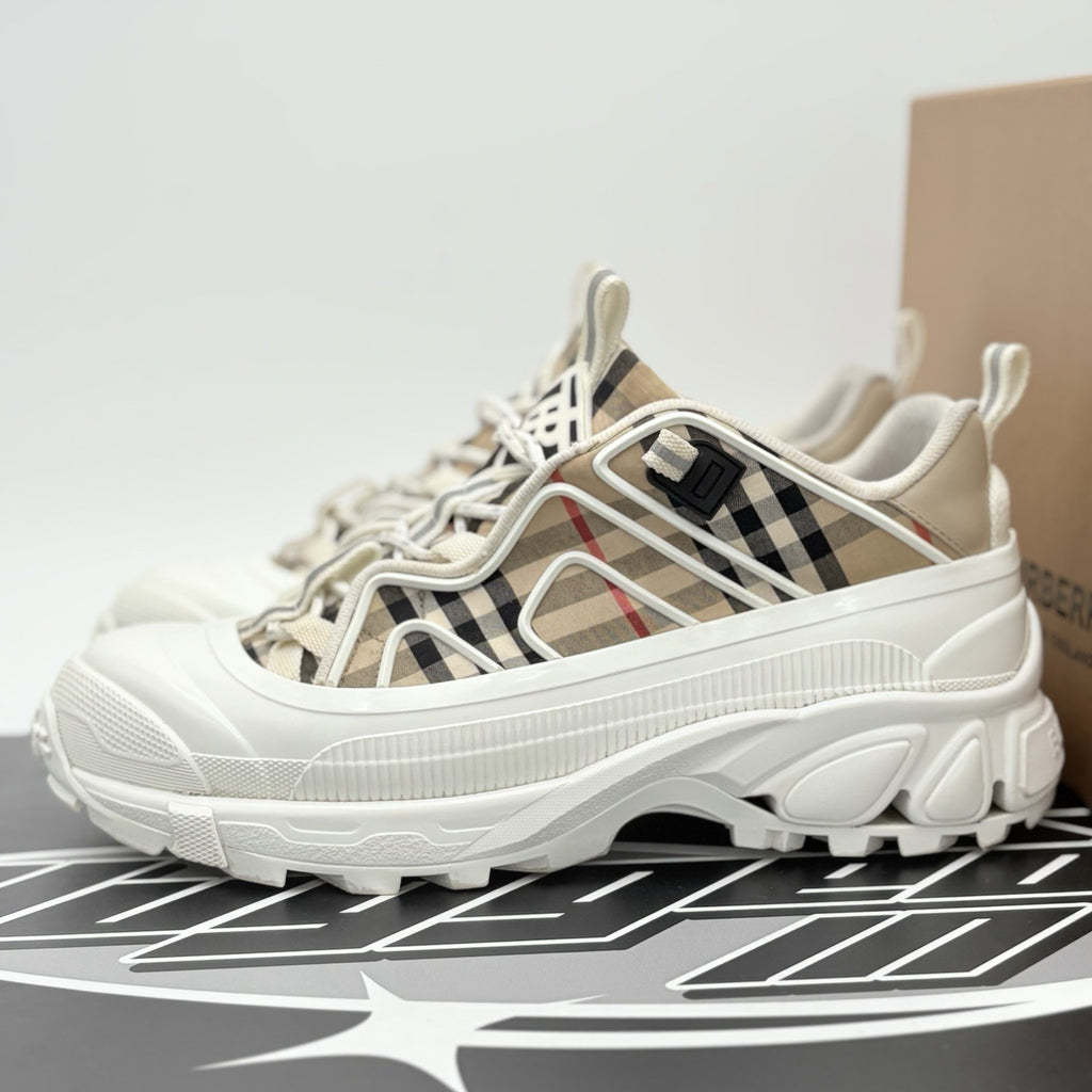 Size 43 (10 US) - Burberry Arthur Vintage Check ' Archive Beige White ' | GREAT!