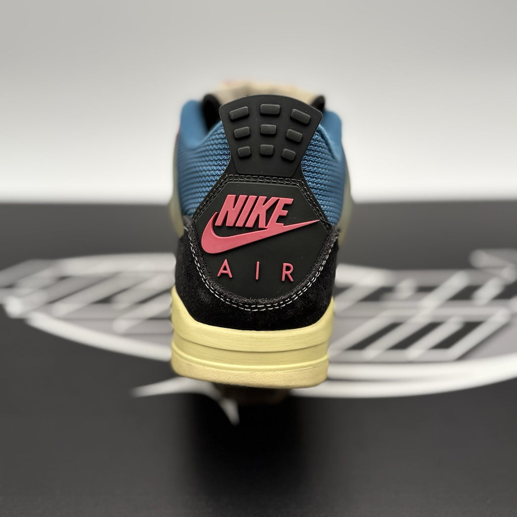 Size 6.5 - Jordan 4 Retro x Union LA Mid Off Noir | GREAT CONDITION!
