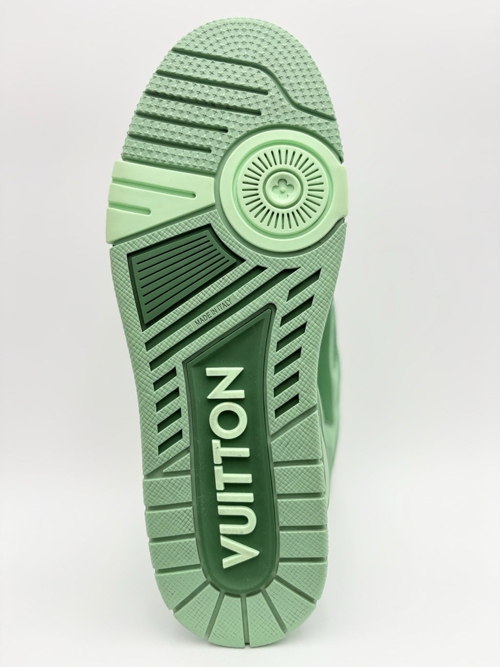 Size 7.5 LV (8.5-9 US) - Louis Vuitton Skate ' Green ' | EXCELLENT CONDITION!