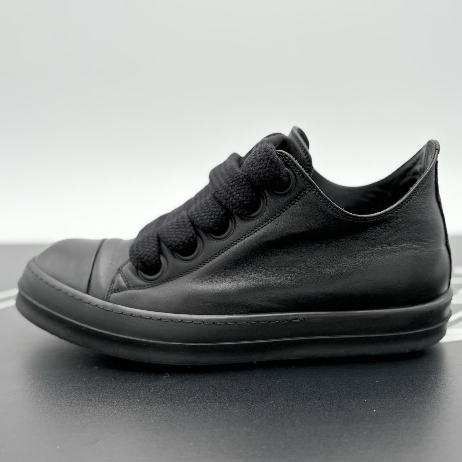 Size 41 (8 US) - Rick Owens Jumbo Lace Low Lido ' Black ' | GOOD CONDITION!