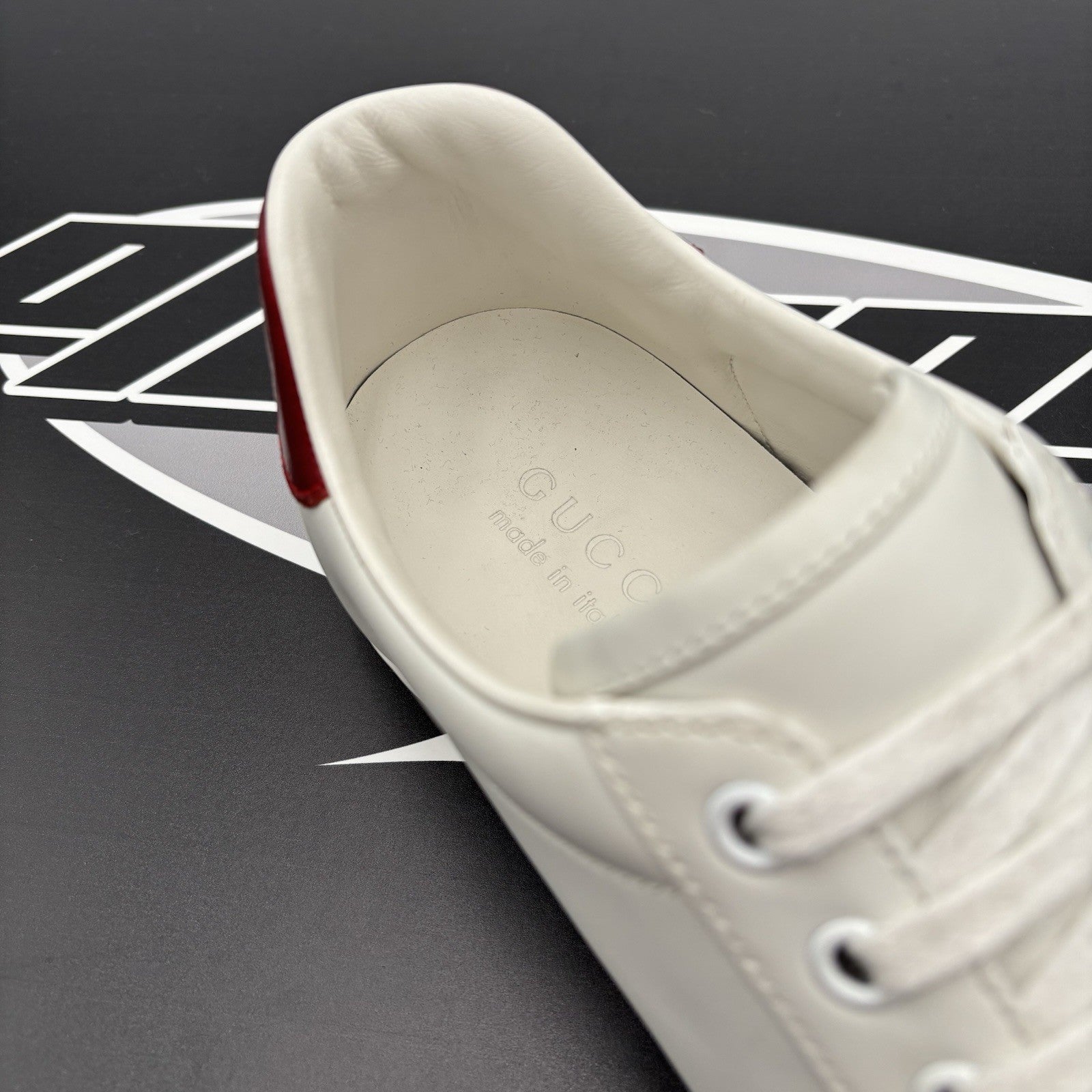 Size 7 G (7.5 US) - Gucci Ace ' Interlocking G ' | SUPER CLEAN!