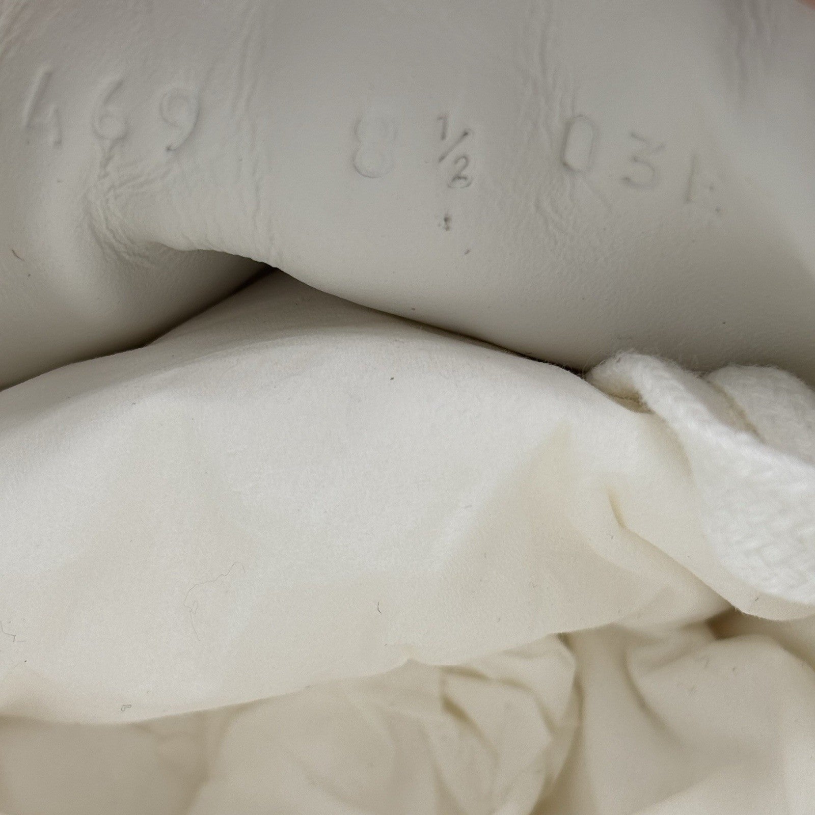 Size 8.5 G (9 US)- Gucci Ace Leather  With Strap ‘ White ’ | NEW!