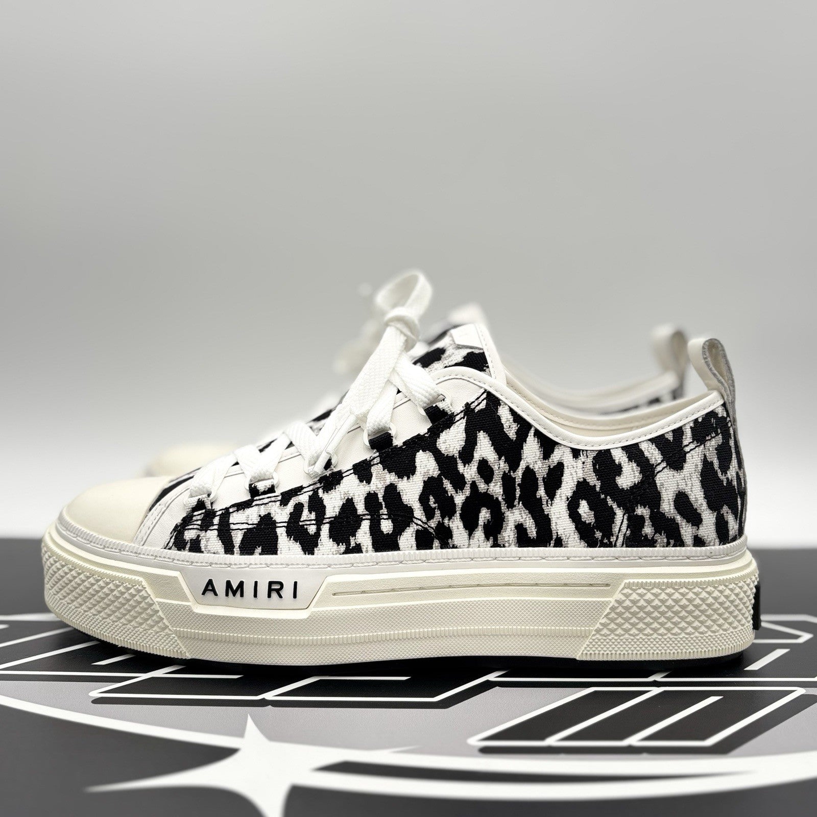 Size 43 (10US) Amiri Court Low ' White Leopard ' | Excellent!