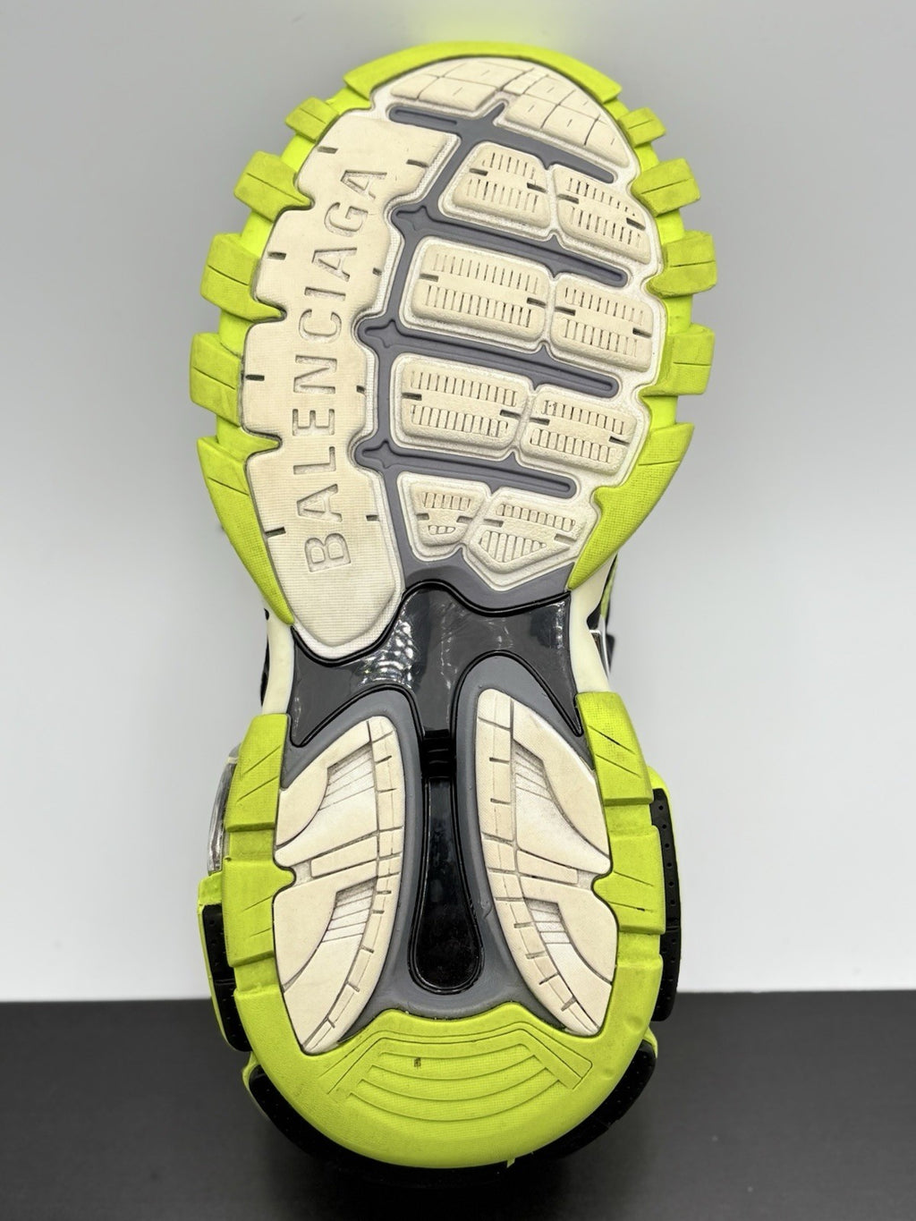Size 40 (7 US) - Balenciaga Track 2 Trainer ' Black Yellow Green ' | GREAT COND!
