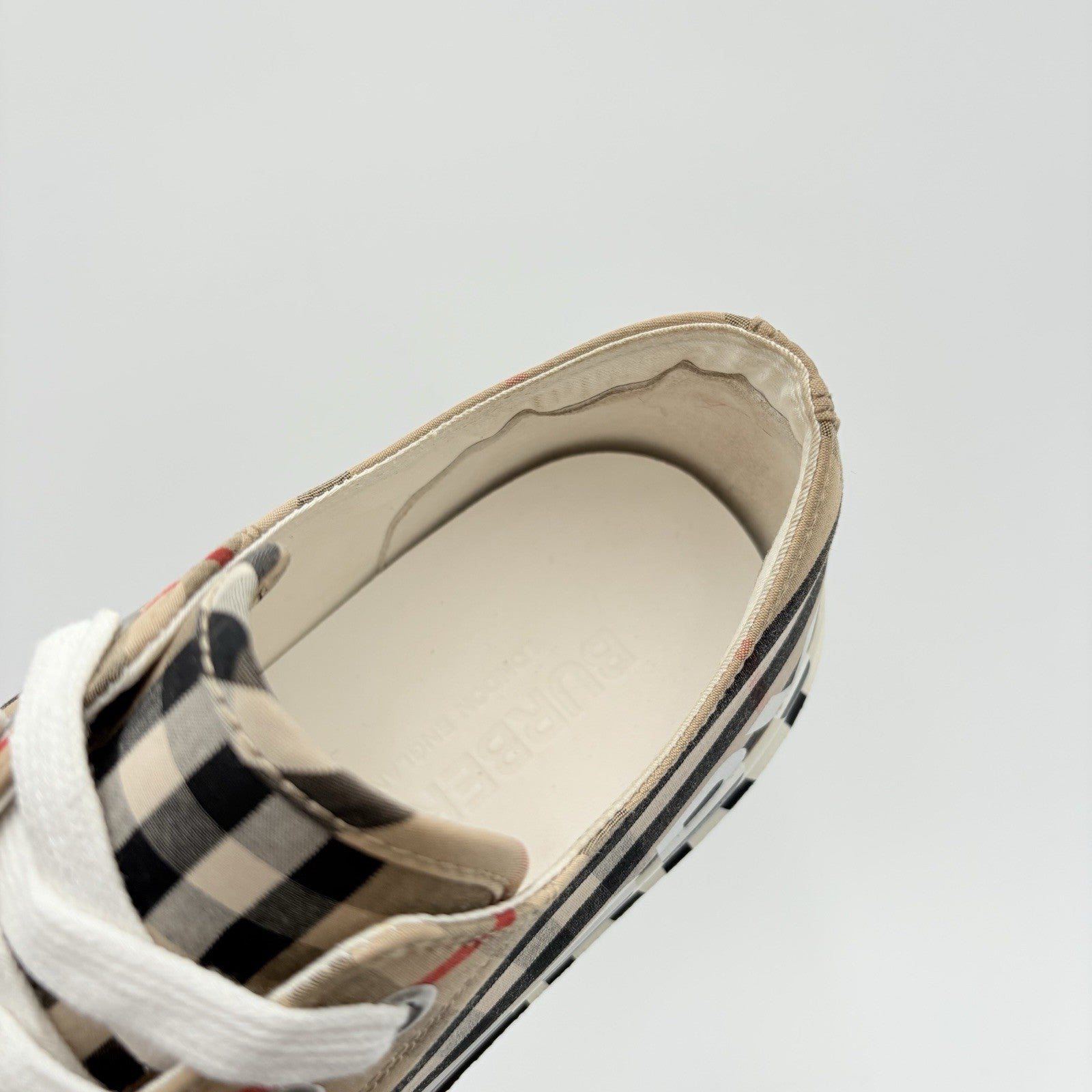 Size 40 (7 US) Burberry Logo Print Sneaker ' Vintage Check ' | GREAT CONDITION!