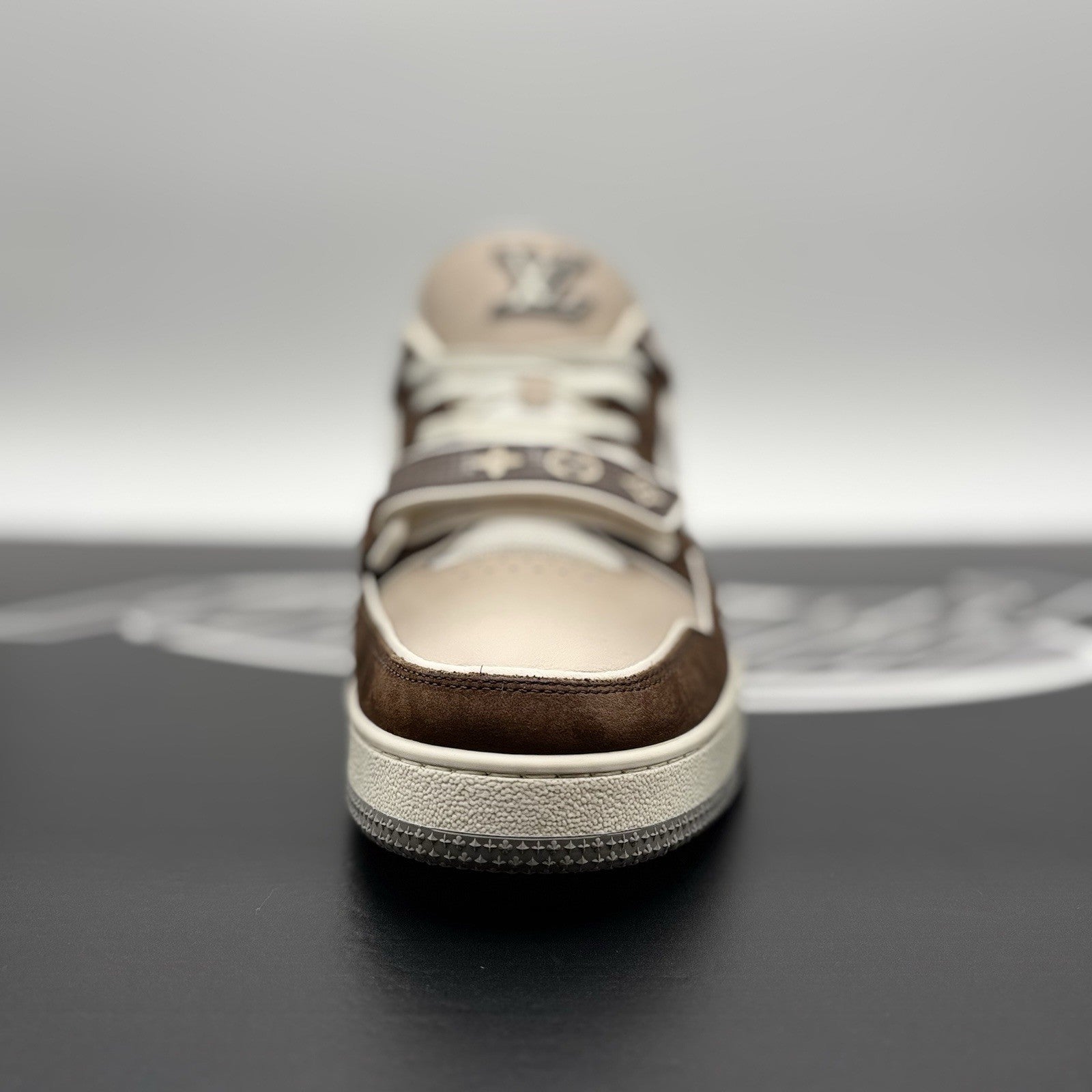 Size 9 LV (10-10.5 US) Louis Vuitton Trainer Strap ' Brown, Beige ' | EXCELLENT!