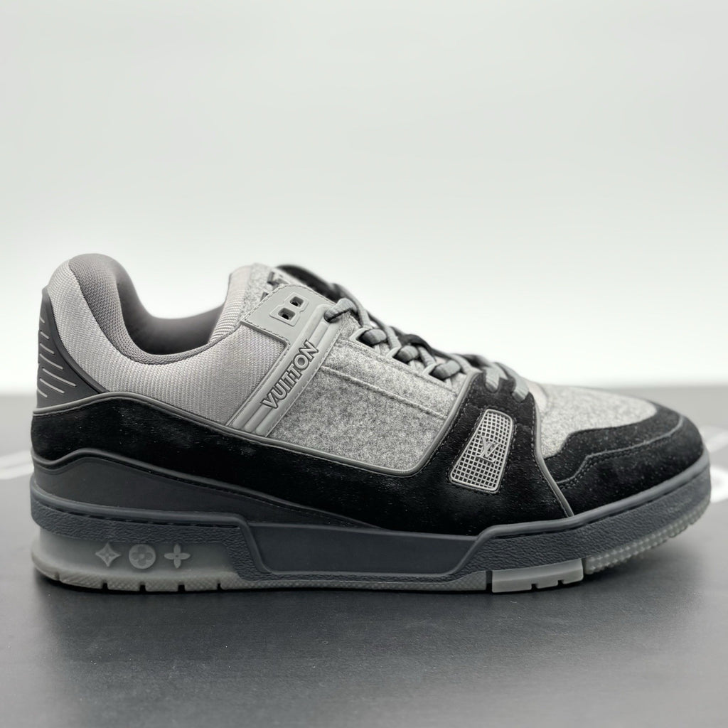 Size 9.5 LV (10.5-11 US) Louis Vuitton Trainer  ' Black Grey ' | SUPER CLEAN!