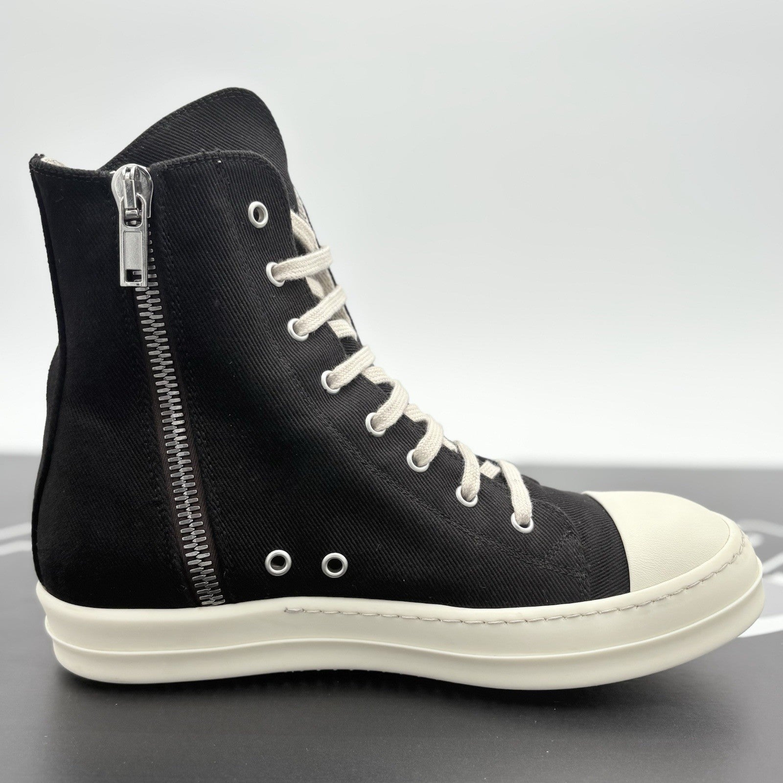 Size 40 (7 US) Rick Owens Ramones Cargo ' Black Milk ' | SUPER CLEAN!