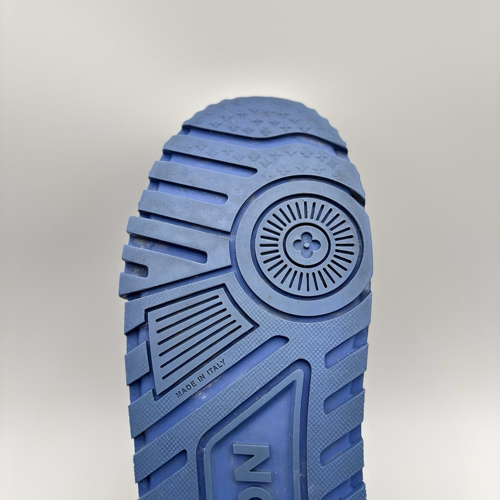 Size 10.5 LV (11.5-12 US) - Louis Vuitton Maxi ' Blue White '