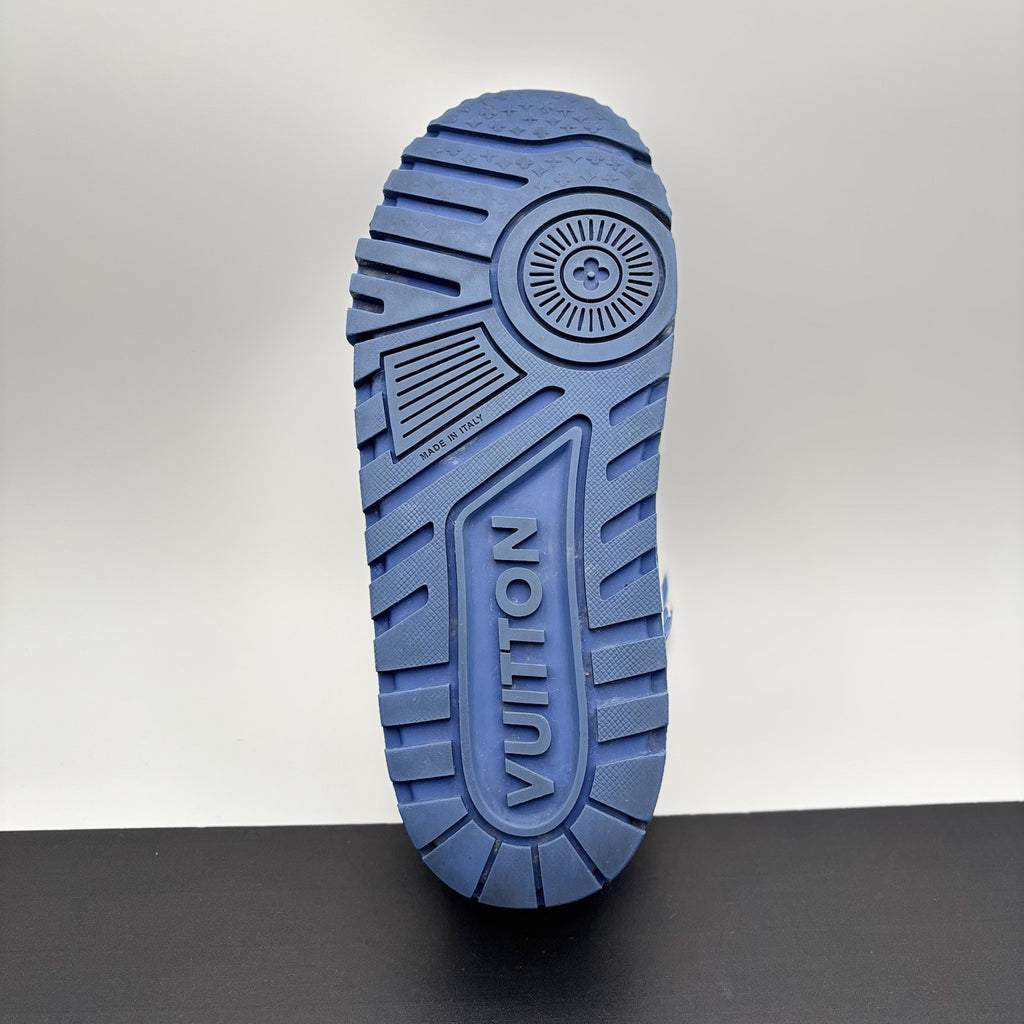 Size 10.5 LV (11.5-12 US) - Louis Vuitton Maxi ' Blue White '