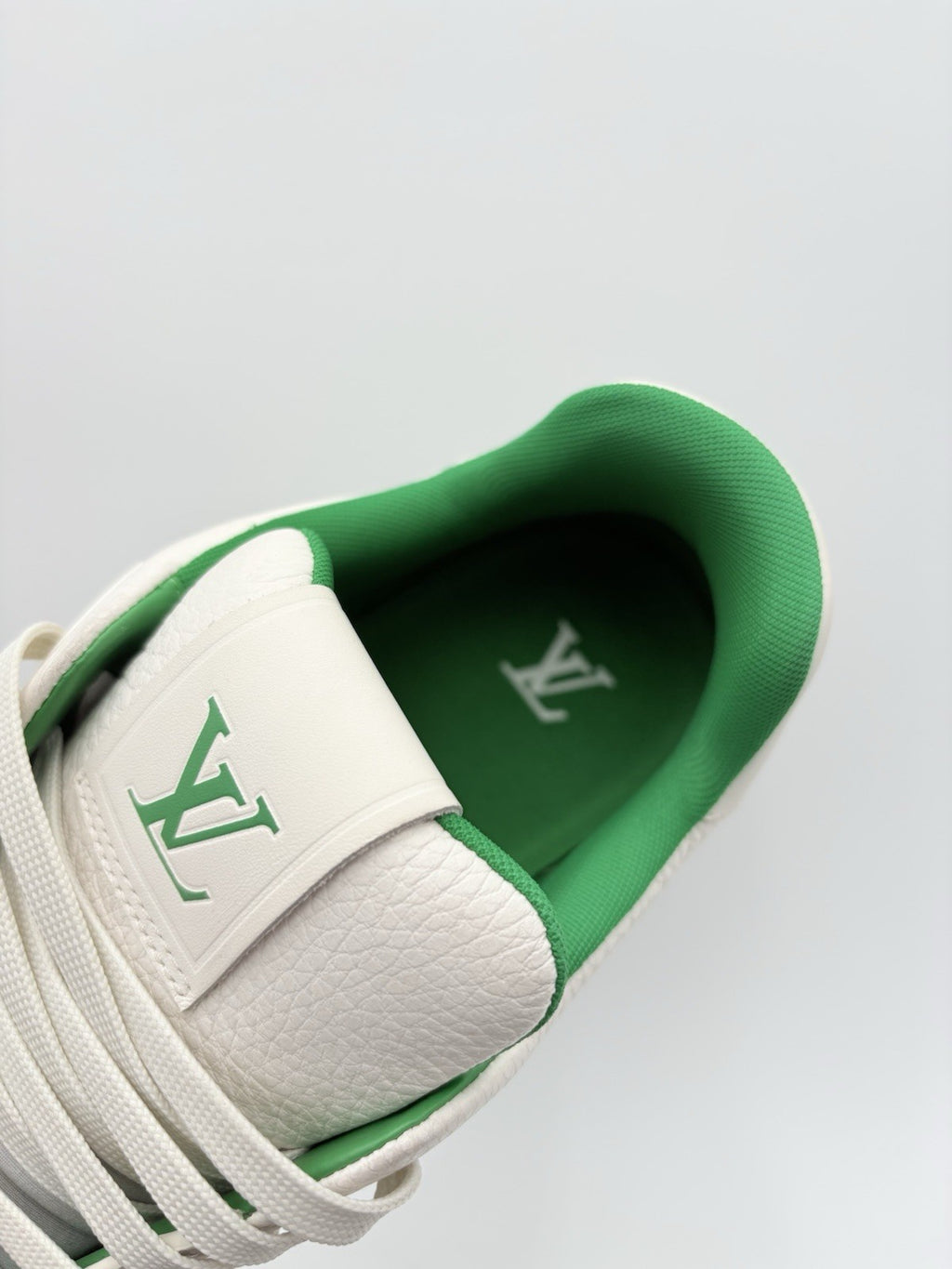 Size 11 LV (12-12.5 US) Louis Vuitton Trainer ' White Green ' | GREAT CONDITION!