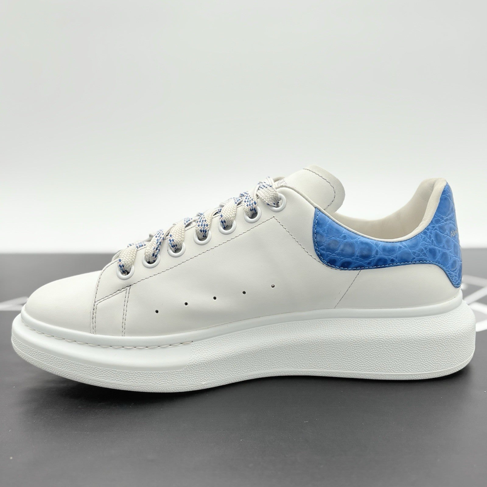 Size 43 (10 US) Alexander McQueen Oversized ' Ultramarine' | GREAT CONDITION!