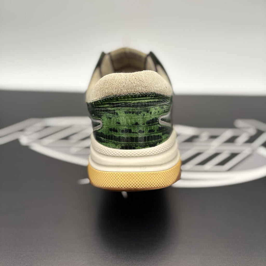 Size 10 G (10.5 US) - Gucci Ultrapace ' Green Tejus Printed ' | GOOD CONDITION!