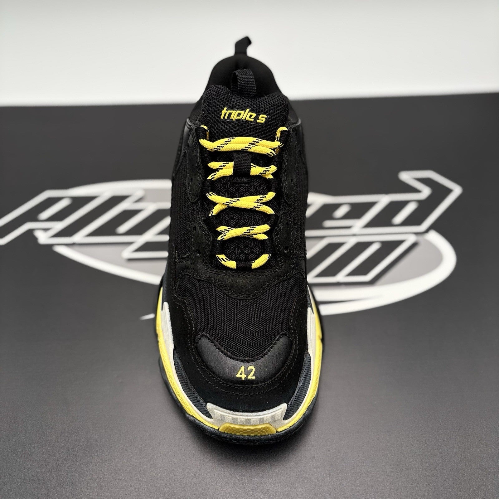 Size 42 (9 US) - Balenciaga Triple S ' Black Yellow ' | GREAT CONDITION!
