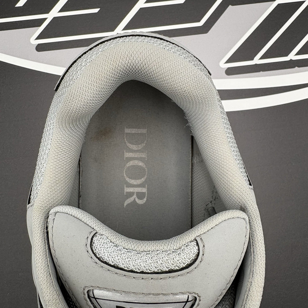 Size 43 (10 US) - Dior B30 Reflective Sneaker ' Gray ' | GREAT CONDITION!