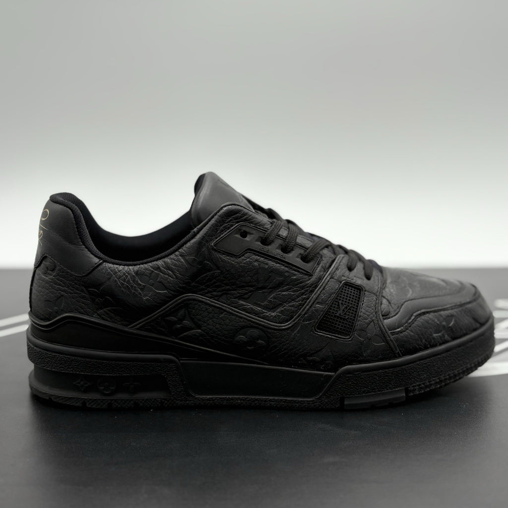 Size 6 LV (US 7-7.5) Louis Vuitton Trainer ' Black ' | GOOD CONDITION!