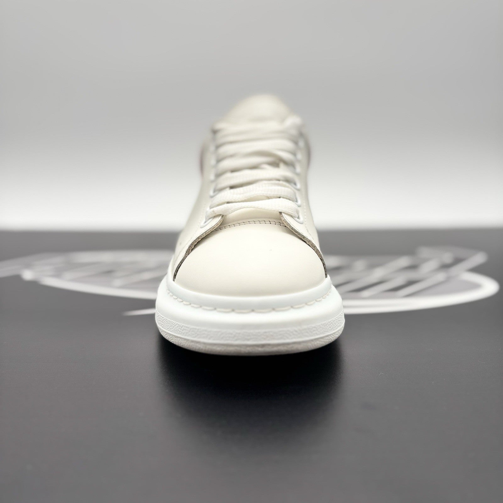 Size 41.5 (8.5 US) Alexander McQueen Oversized ‘ White, Red ' | GOOD COND!