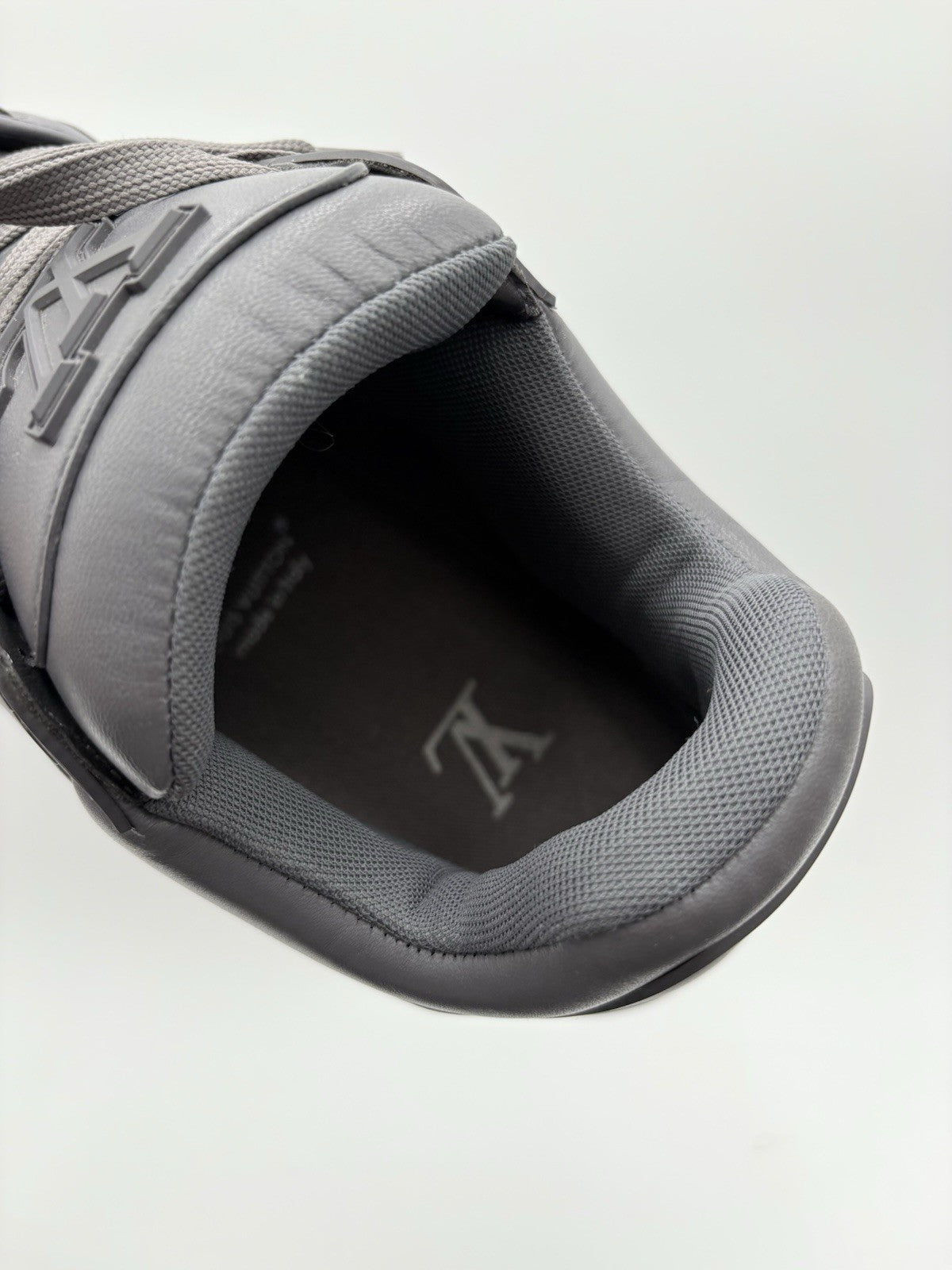 Size 7 LV (8-8.5 US) Louis Vuitton Trainer ' Dark Grey ' | SUPER CLEAN!