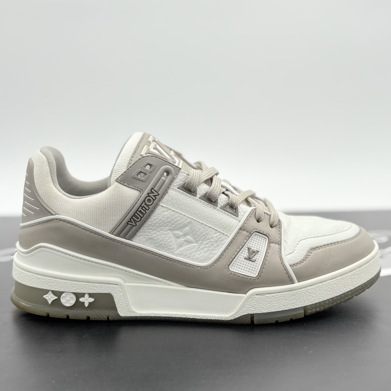 Size 7.5 LV (8.5-9 US) Louis Vuitton Trainer ' Grey White ' | GOOD CONDITION!