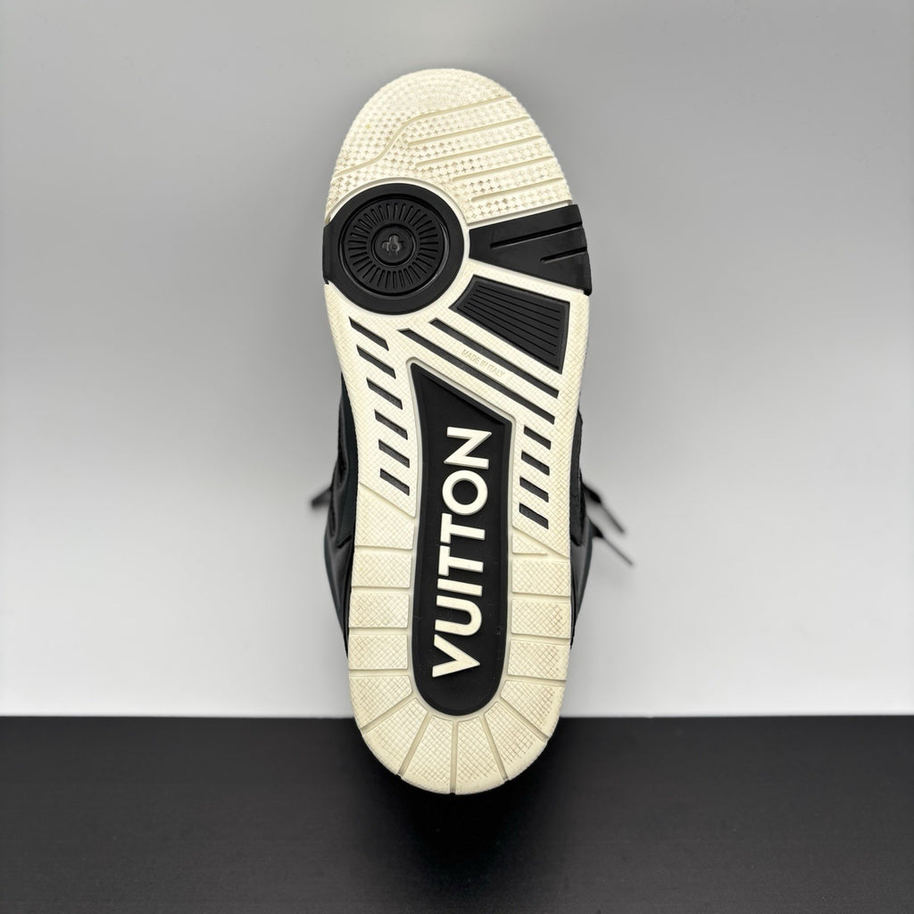 Size 8 LV (9-9.5 US) Louis Vuitton Skate ' Black White ' | GREAT CONDITION