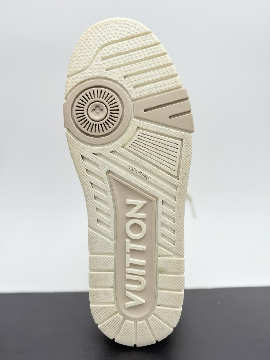 Size 5 LV (6-6.5 US) - Louis Vuitton Skate ' Beige White ' | SUPER CLEAN!