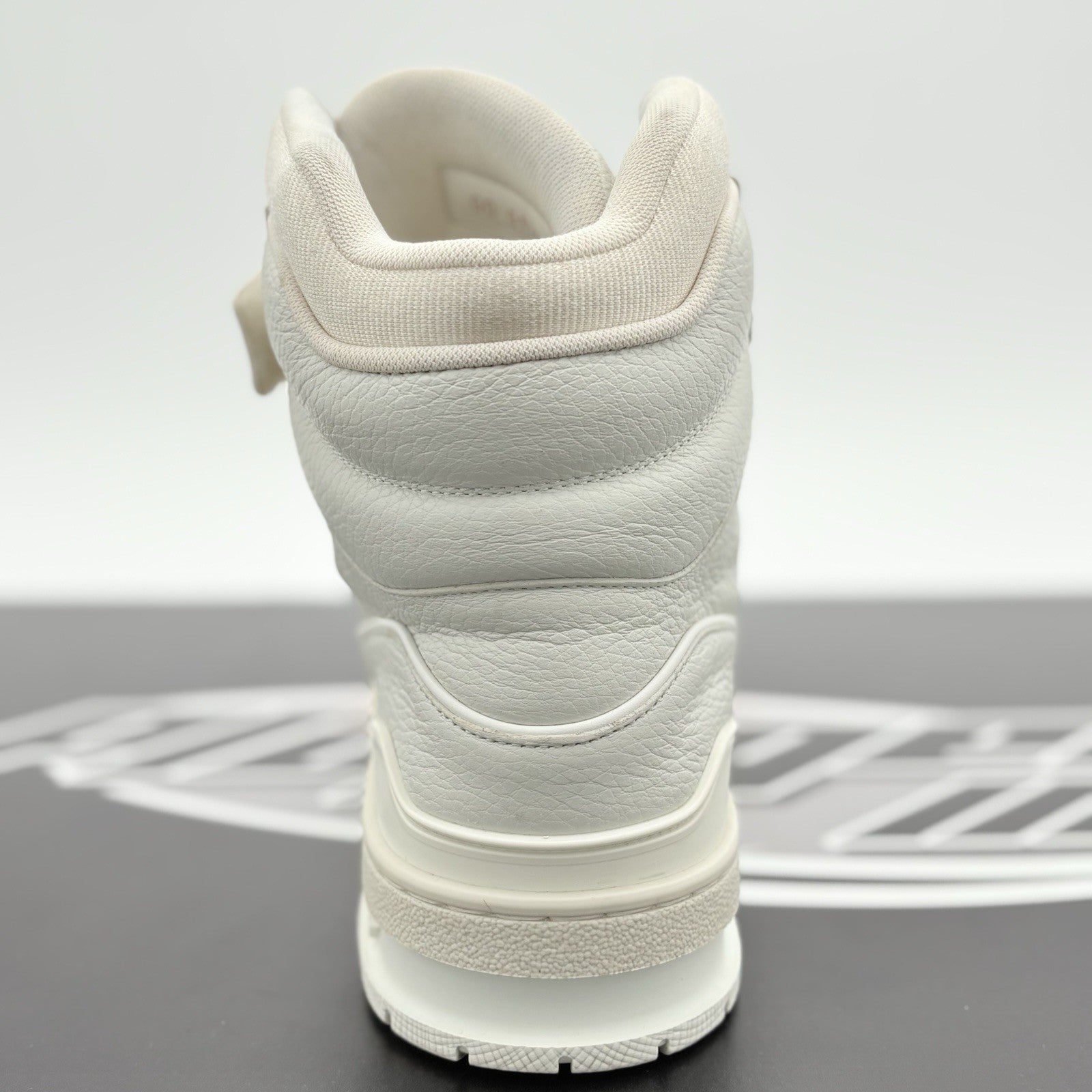 Size 9.5 LV (10.5-11 US) Louis Vuitton Trainer High Top ' Grey ' | GREAT COND!