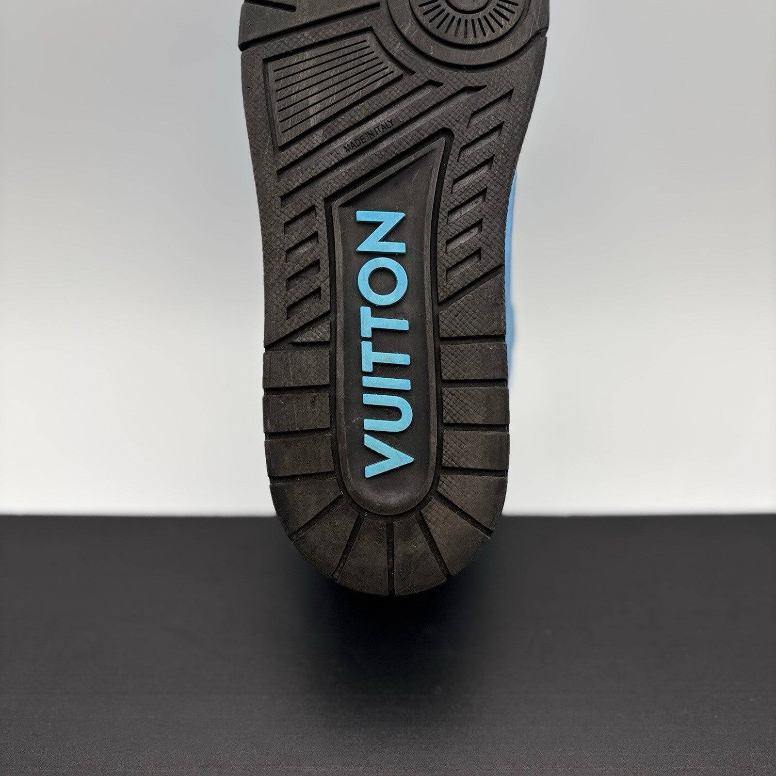 Size 7 LV (8-8.5 US) - Louis Vuitton Trainer ' Blue, Black ' | GOOD CONDITION!