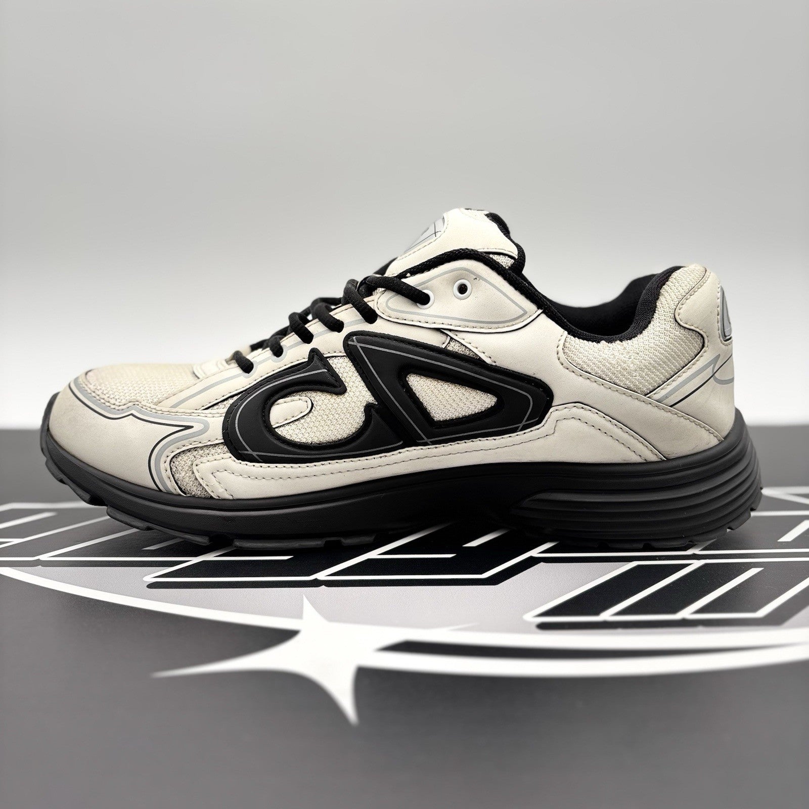 Size 44 (11 US) - Dior B30 ' White, Black ' | GOOD CONDITION!