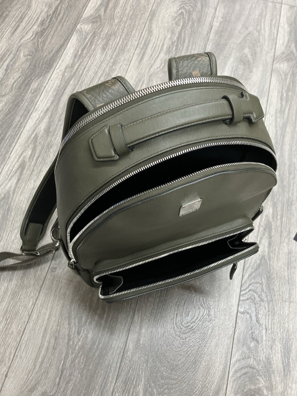 MCM Visetos Backpack ' Khaki / Sea Turtle ' | GOOD CONDITION!
