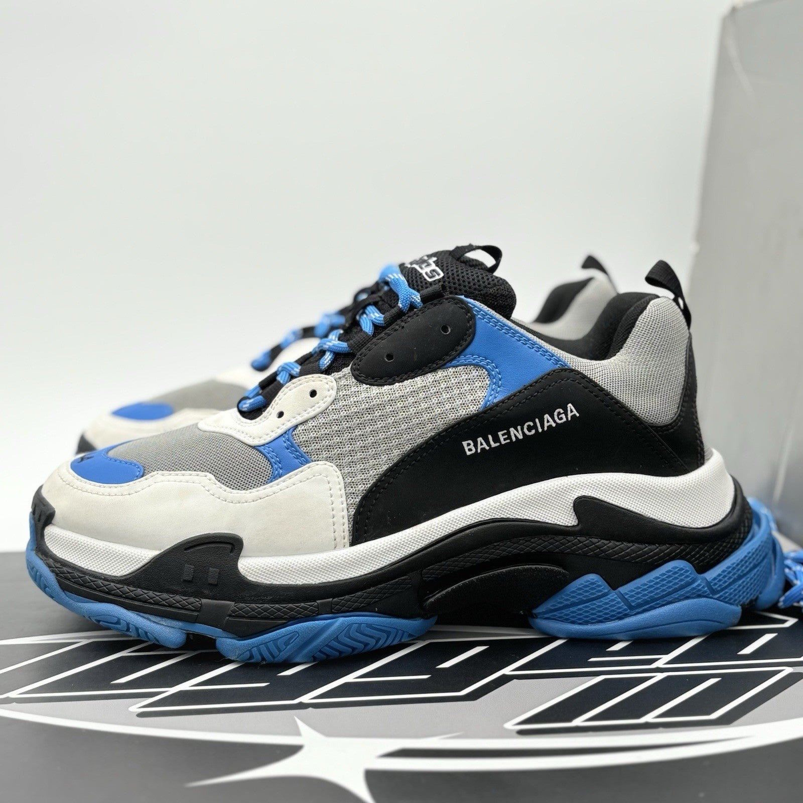 Size 44 (11 US) Balenciaga Triple S Sneaker ' Grey Blue ' | SUPER CLEAN!