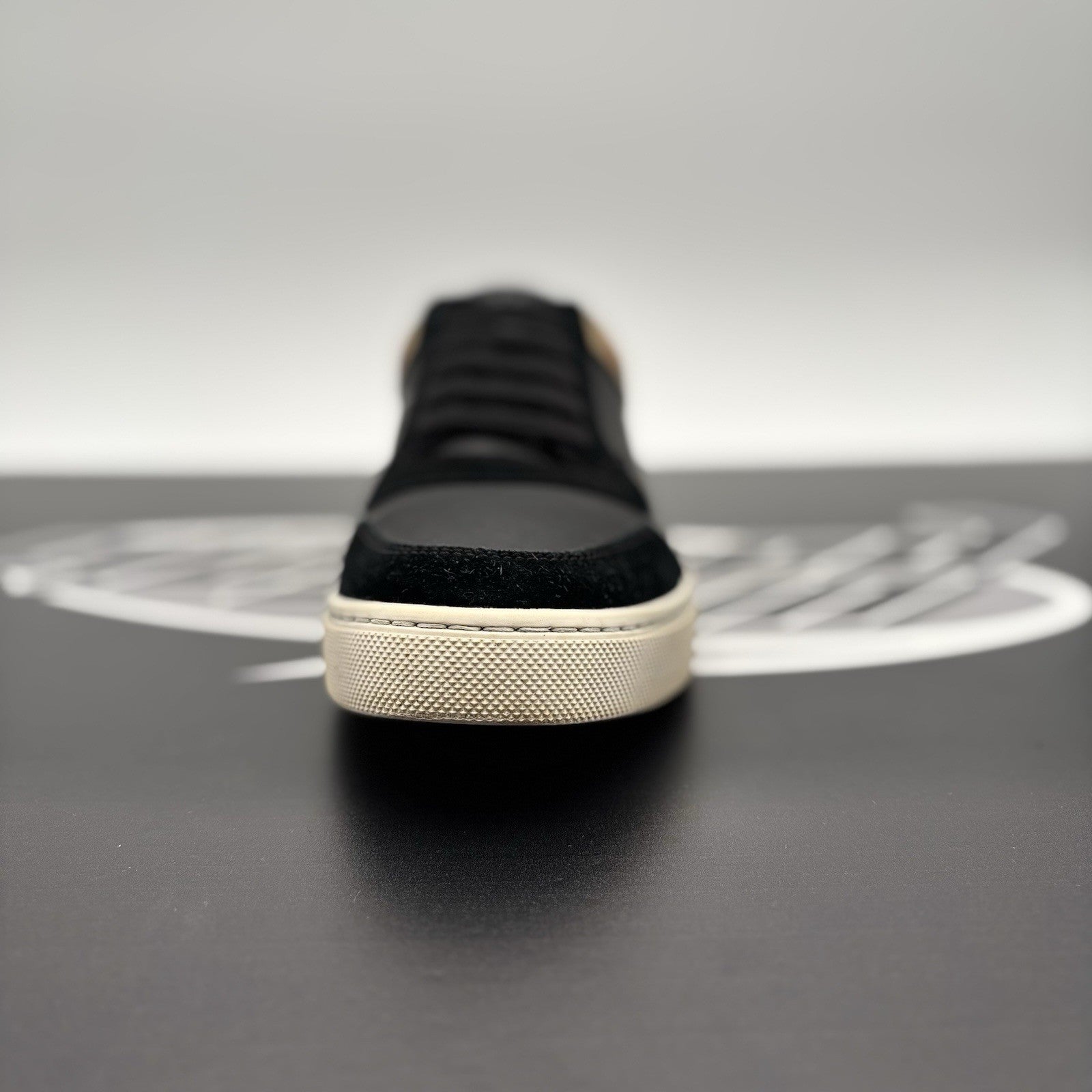 Size 42 (9 US) Burberry House Check ' Black Archive Beige White ' | GREAT COND!