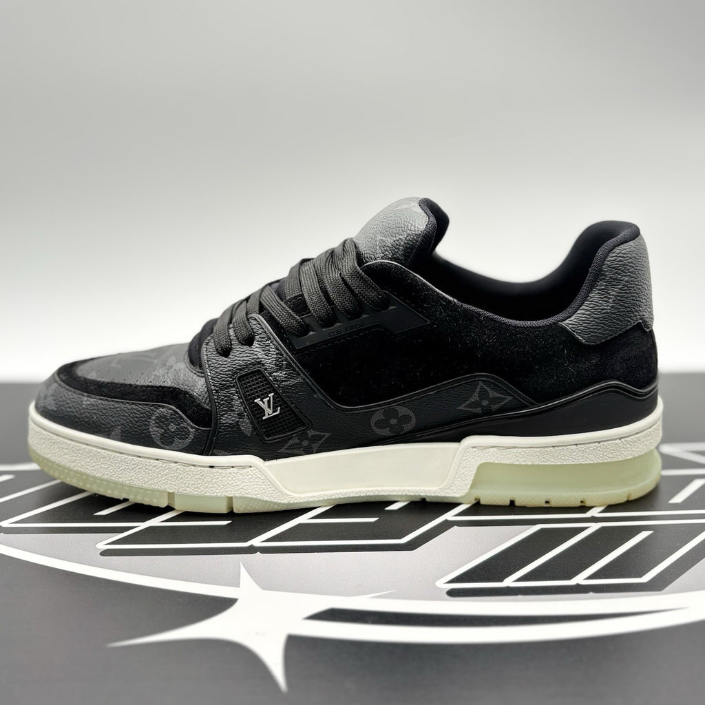 Size 8 LV (9-9.5 US) - Louis Vuitton Trainer ' Black Monogram ' | GOOD CONDITION