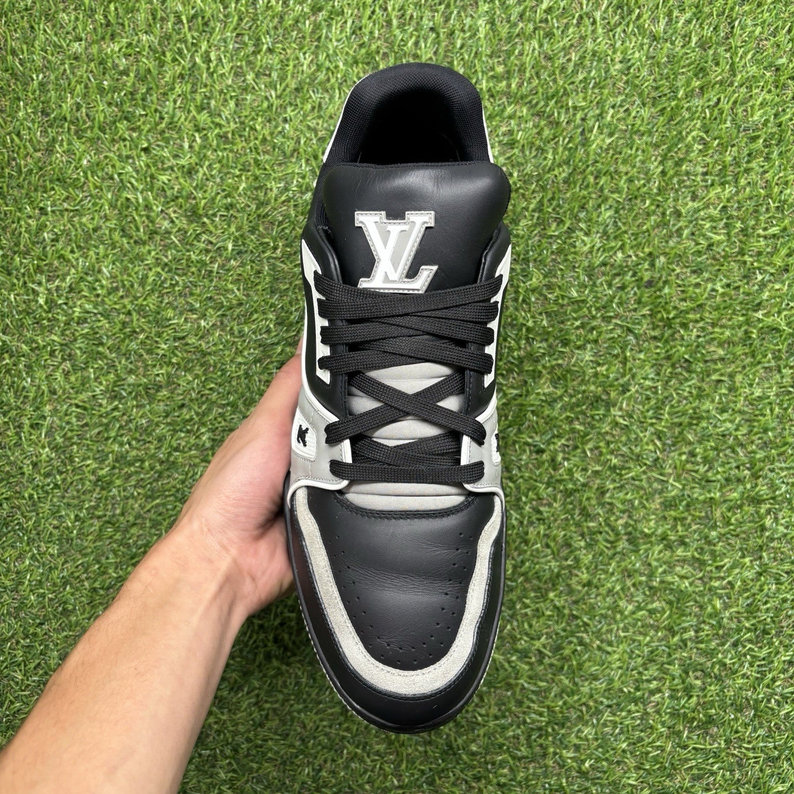 Size 8.5 LV (9.5-10 US) Louis Vuitton Trainer ' Black, Grey, White ' | GOOD!