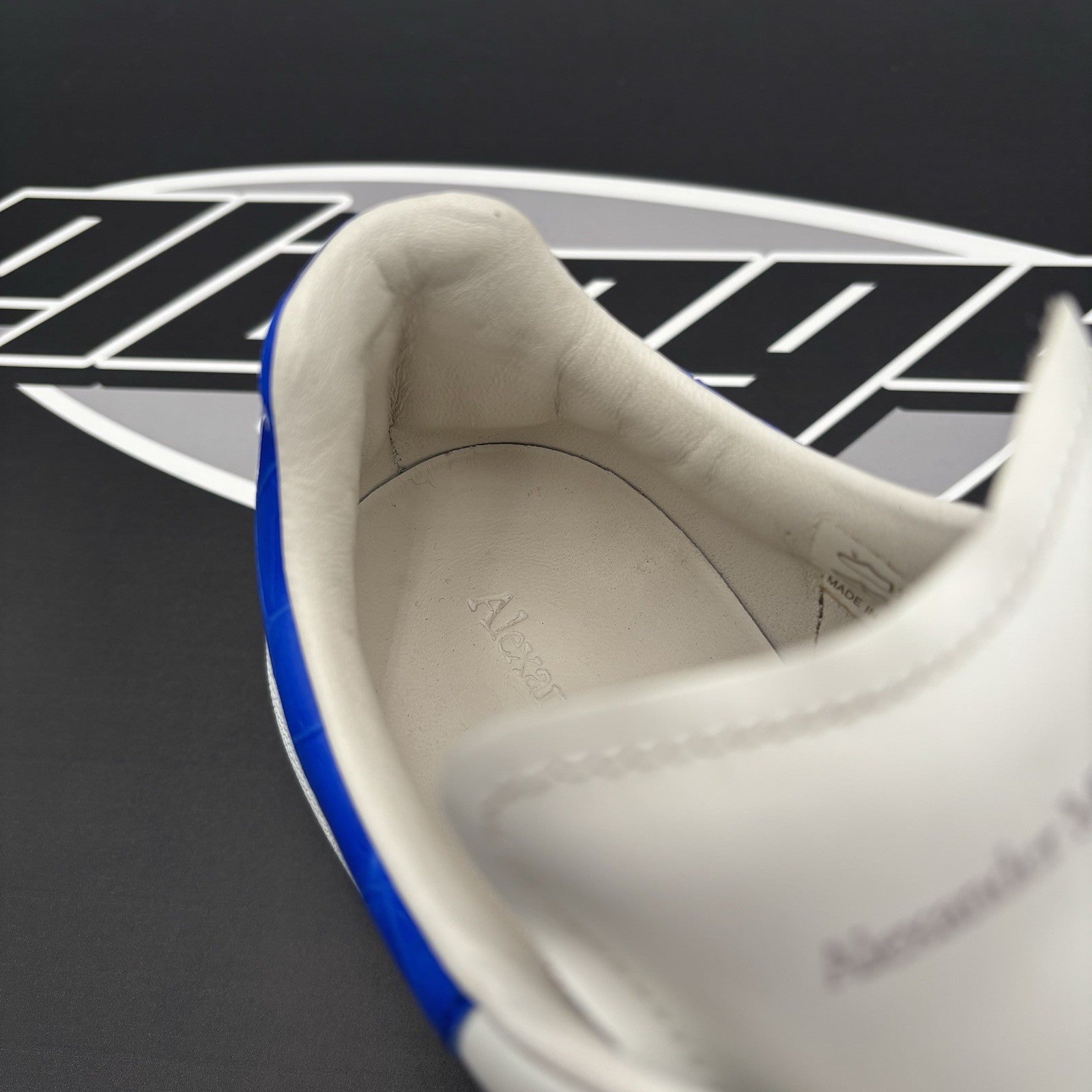 Size 38 - Alexander McQueen Oversized ' White Ultramarine' | GREAT CONDITION!