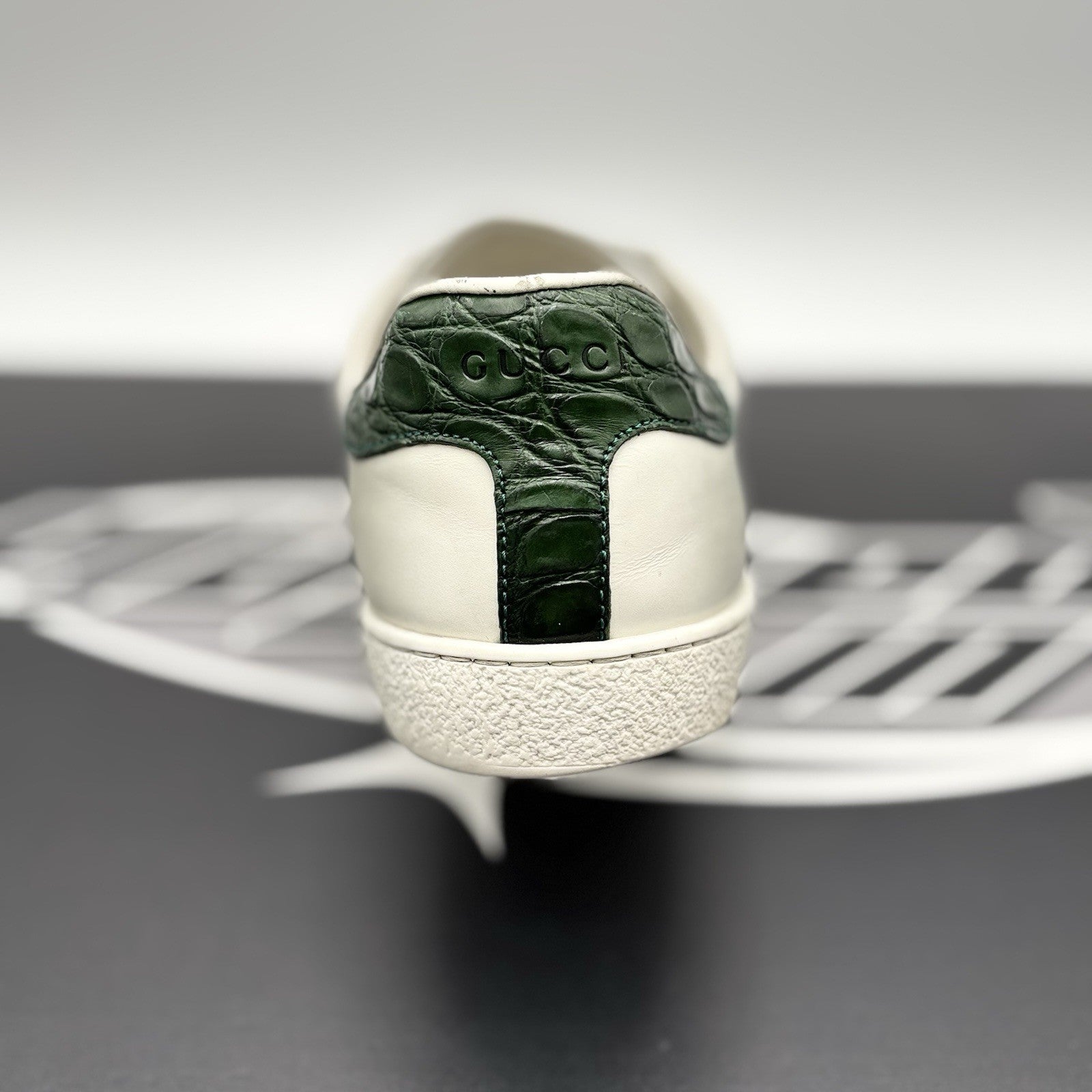 Size 9 G ( 10 US) - Gucci Ace Web  ' White, Red, Green ' | GOOD CONDITION!