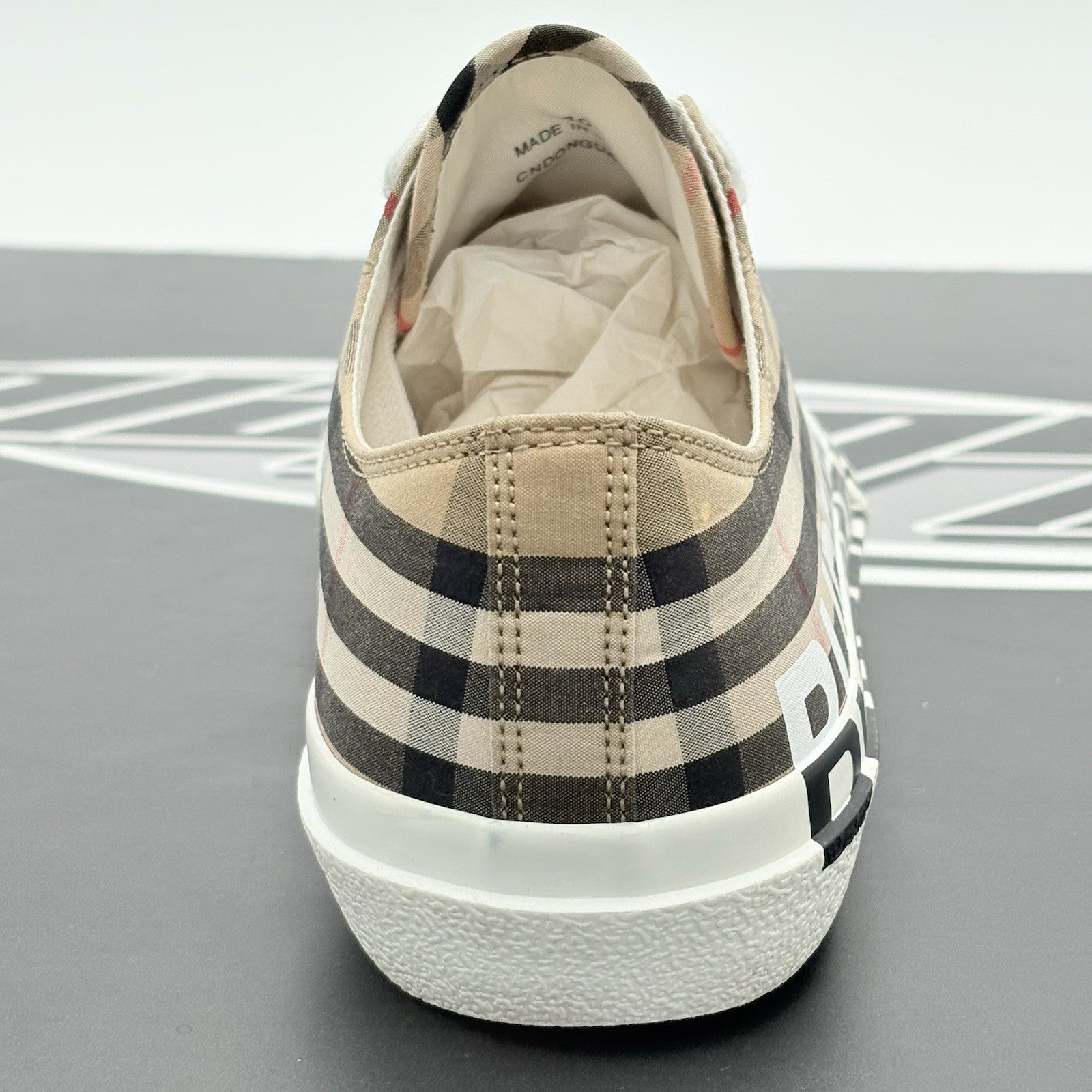 Size 40 (7 US) Burberry Logo Print Sneaker ' Vintage Check ' | GREAT CONDITION!