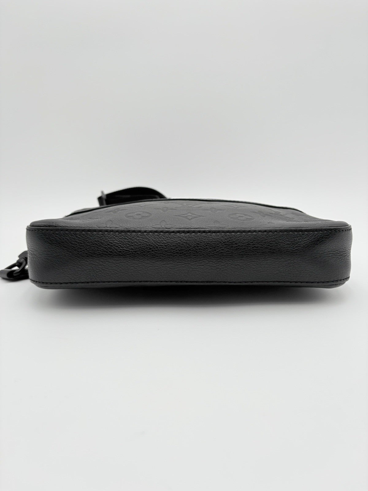 Louis Vuitton Messenger Bag Monogram Shadow ' Black ' | SUPER CLEAN!