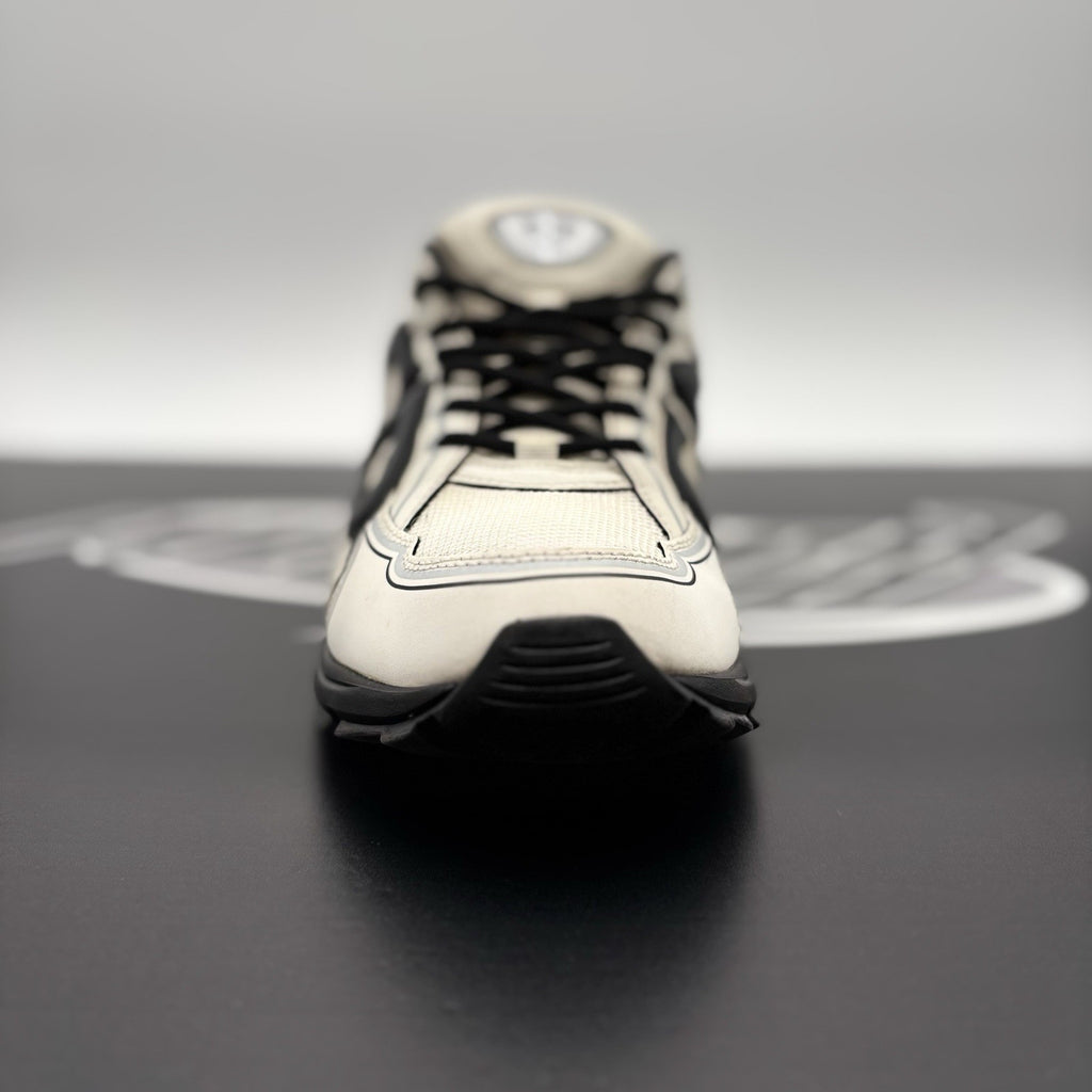 Size 44 (11 US) - Dior B30 ' White, Black ' | GOOD CONDITION!