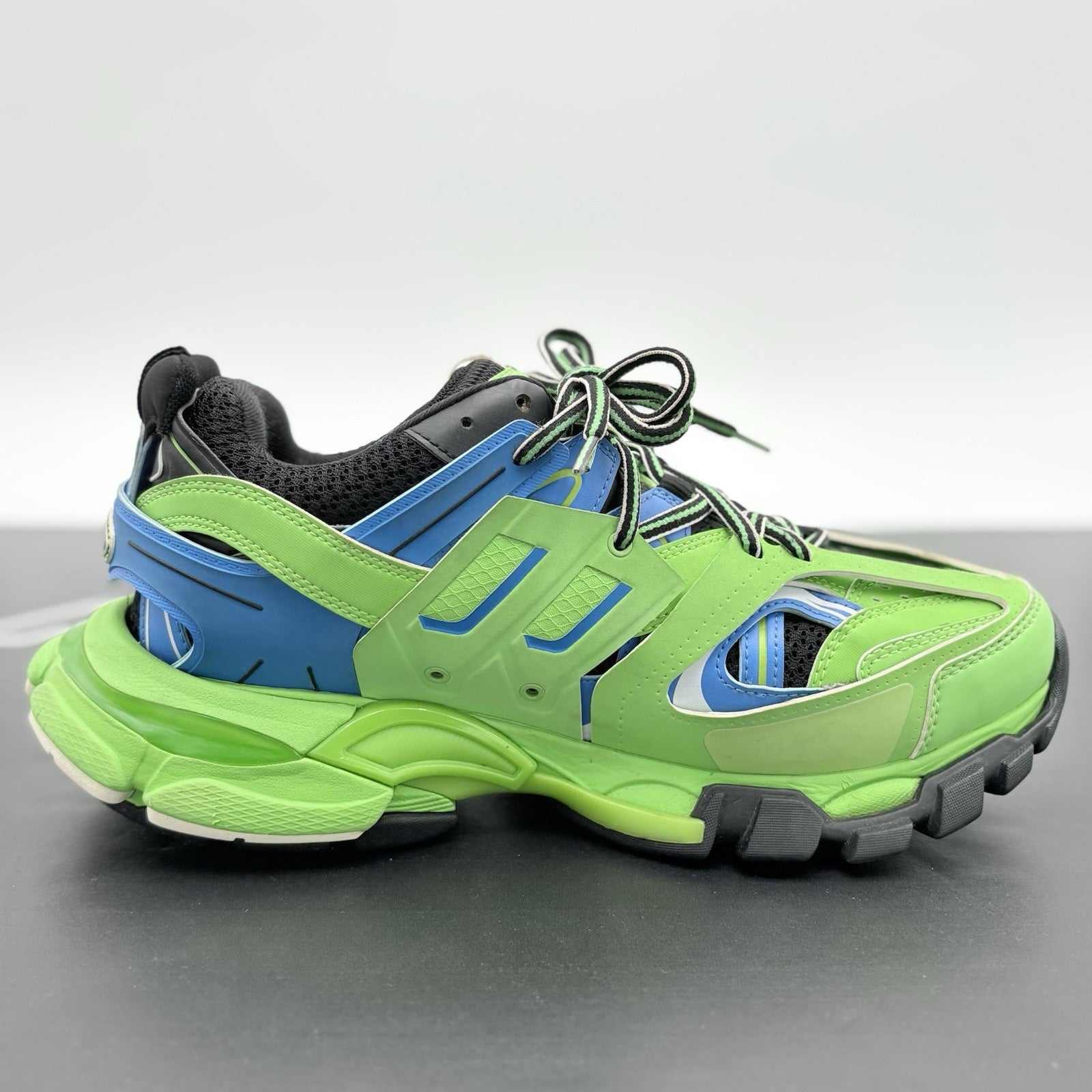 Size 41 (8 US) - Balenciaga Track ' Blue Green ' | GREAT CONDITION!