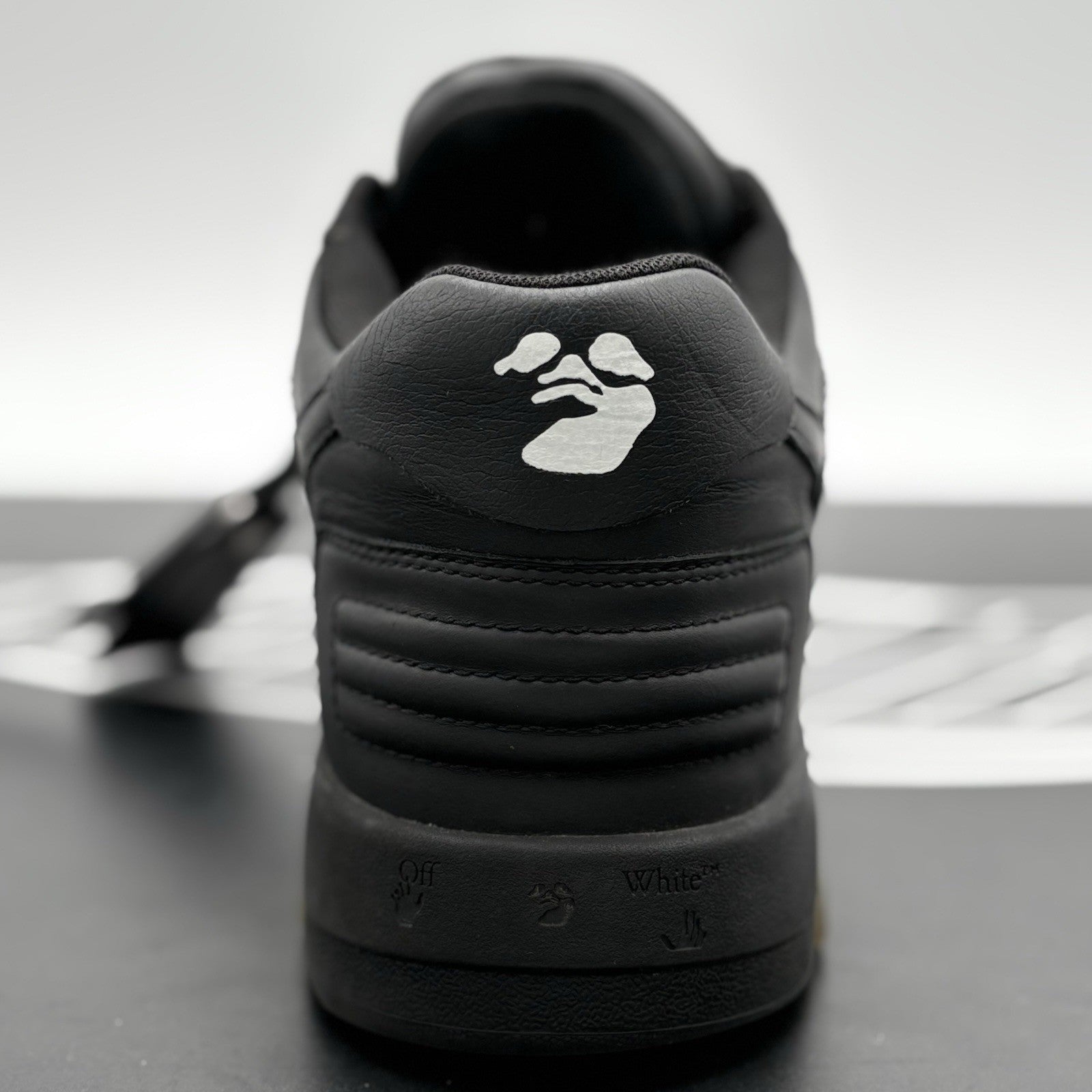 Size 43 (10 US) Off-White Out of Office ' Black ' | GREAT CONDITION!