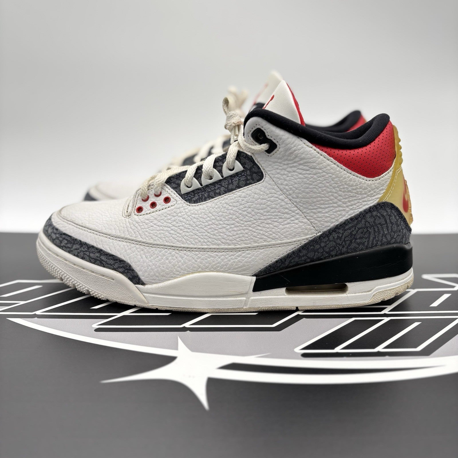 Size 11.5 - Jordan 3 Retro Denim SE Fire Red 2020 | GOOD CONDITION!