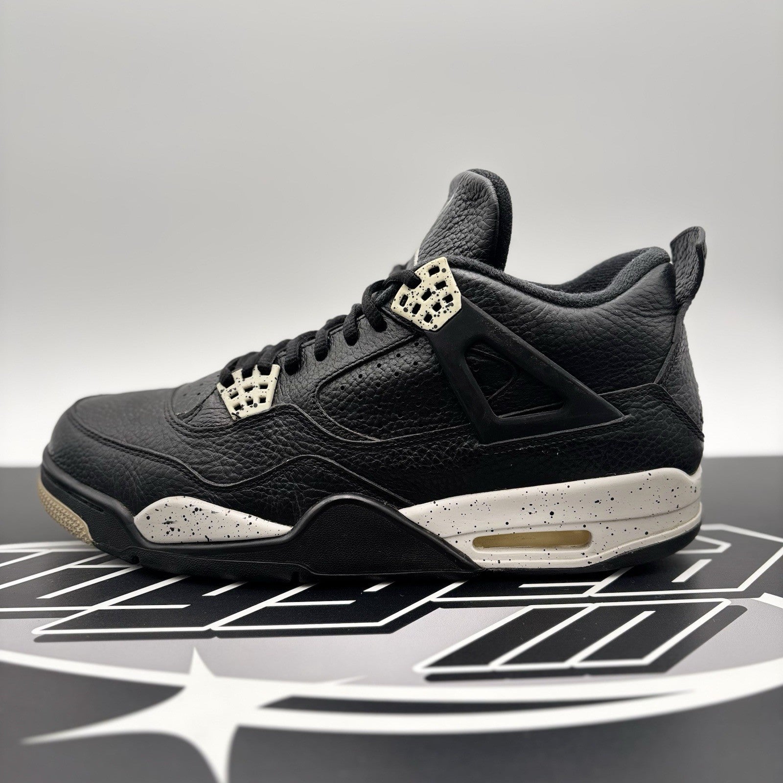 Size 11.5 - Nike Air Jordan 4 Retro 2015 ' Oreo '