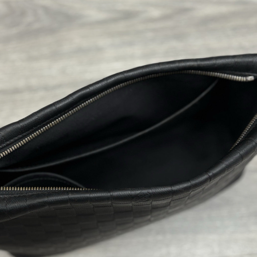 Louis Vuitton Damier Infini Discovery Messenger Bag MM Onyx ' Black ' | CLEAN!