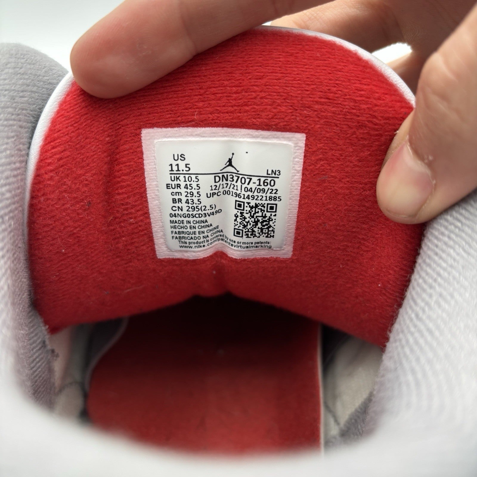 Size 11.5 - Air Jordan 3 Retro Mid ' Fire Red ' | GREAT CONDITION!