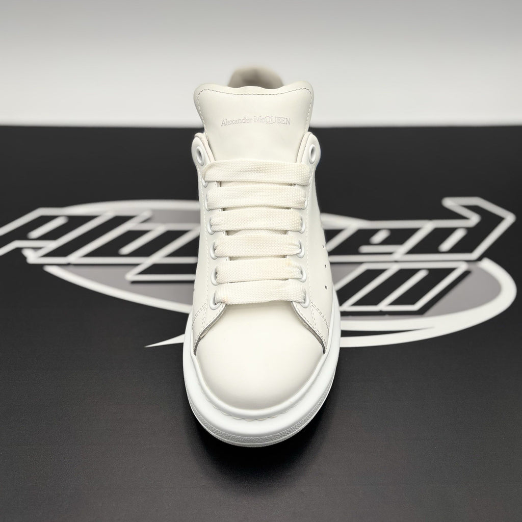 Size 38 - Alexander McQueen Oversized ' White Ultramarine' | GREAT CONDITION!