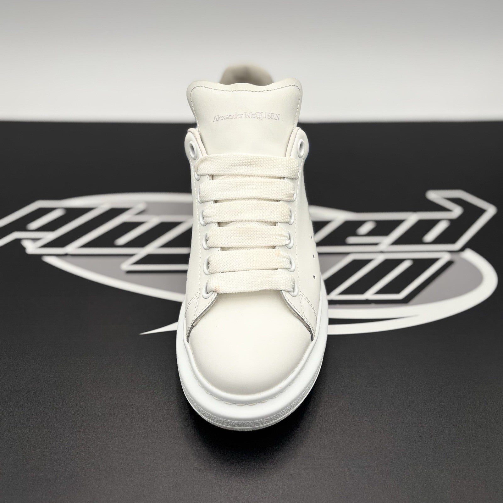 Size 38 - Alexander McQueen Oversized ' White Ultramarine' | GREAT CONDITION!